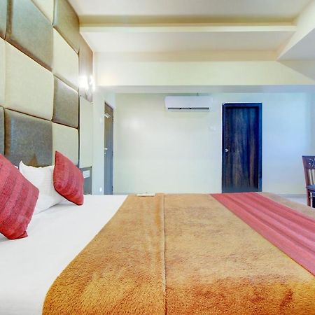 K D Residency Hotel Kalyan Exterior photo