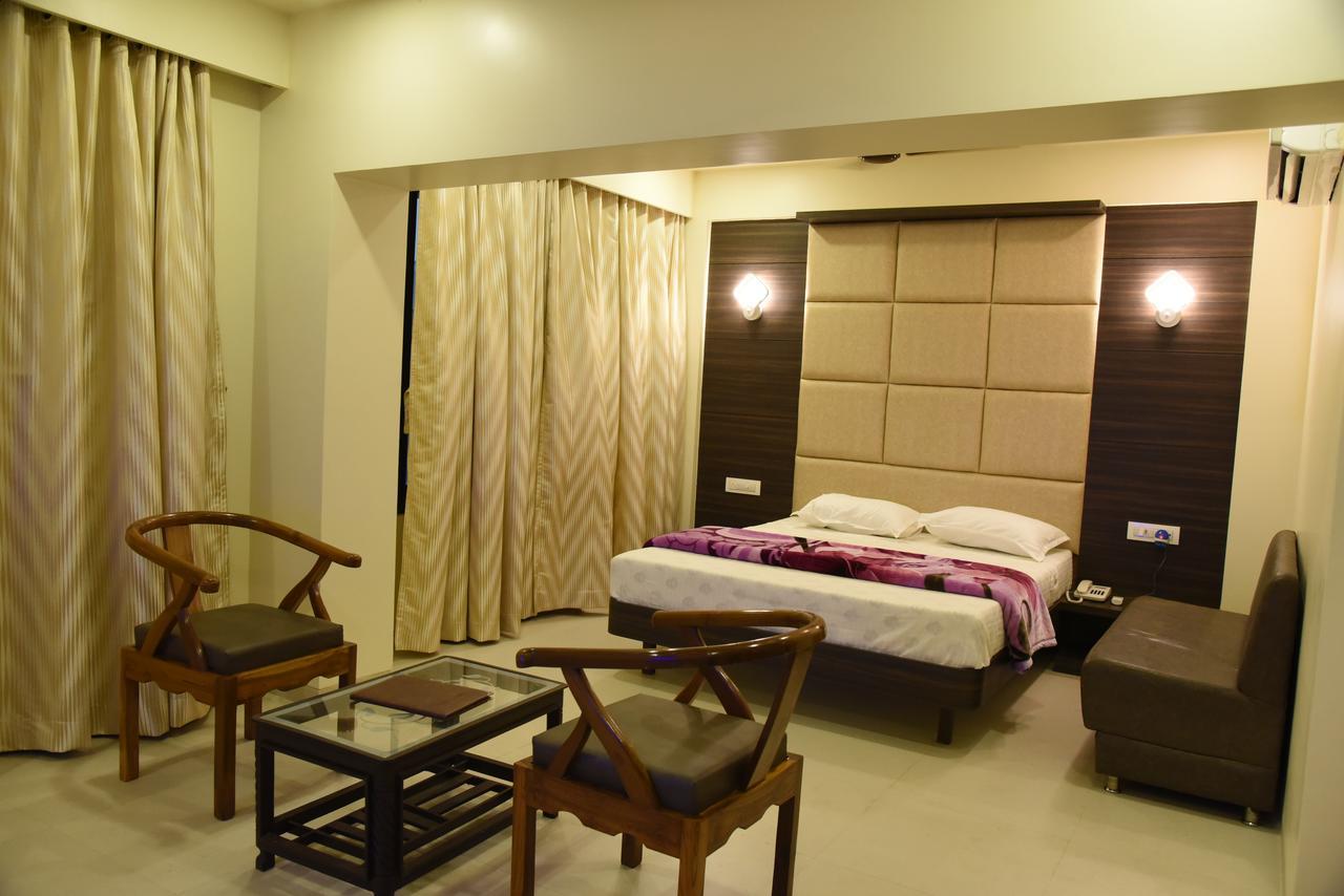 K D Residency Hotel Kalyan Exterior photo