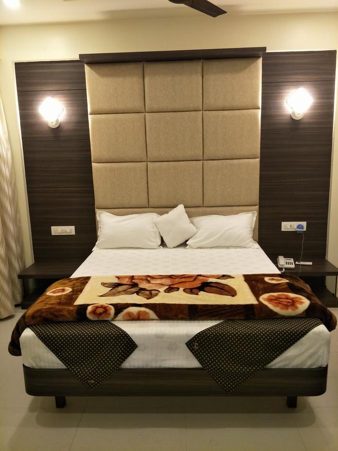 K D Residency Hotel Kalyan Exterior photo