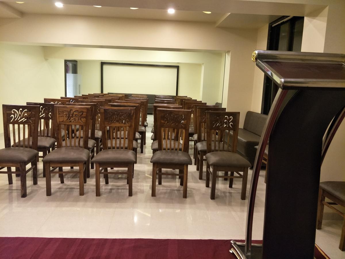 K D Residency Hotel Kalyan Exterior photo