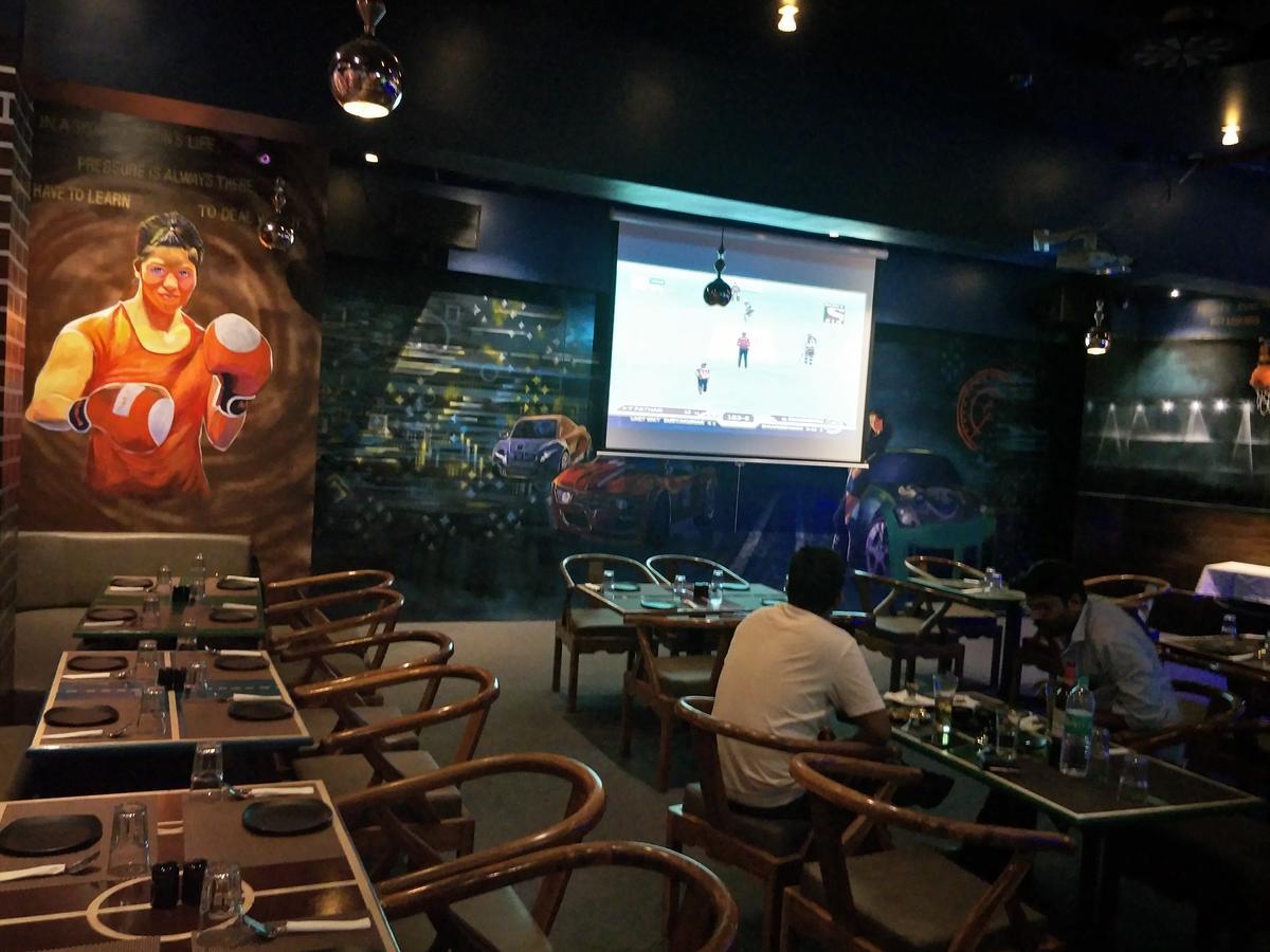 K D Residency Hotel Kalyan Exterior photo